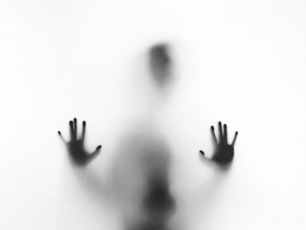 Empresas devem ir além do discurso e criar espaços seguros e acolhedores para lidar com questões emocionais (Foto: Unsplash)
