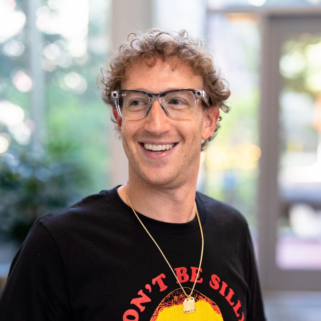 Os óculos inteligentes da Meta, desenvolvidos em parceria com a Ray-Ban, representam um salto tecnológico ao integrarem recursos inovadores, como a tradução simultânea em tempo real, que foram revelados durante o Meta Connect de setembro (Foto: Facebook)