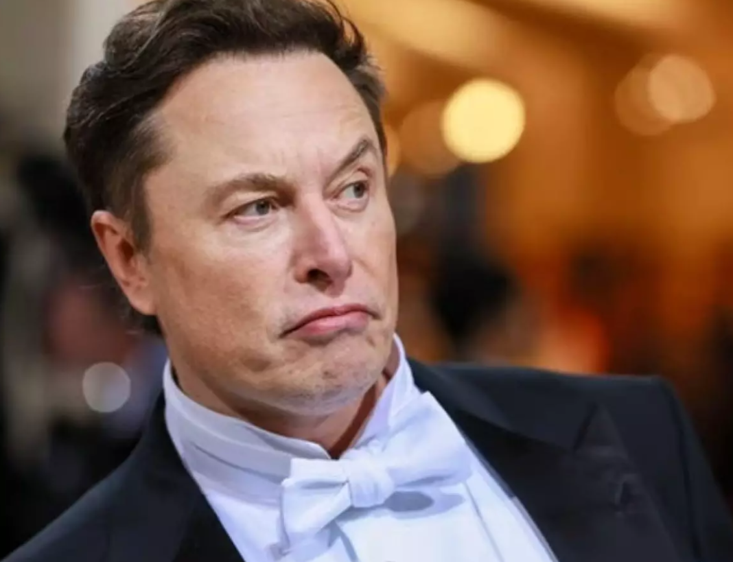 Zeng questionou a viabilidade das baterias circulares 4680, desenvolvidas pela Tesla, e afirmou que o modelo 