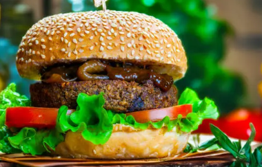 A ideia de que uma dieta vegetariana é sempre mais saudável está sendo questionada por um estudo recente conduzido por pesquisadores da USP em parceria com o Imperial College London (Foto: Unsplash)