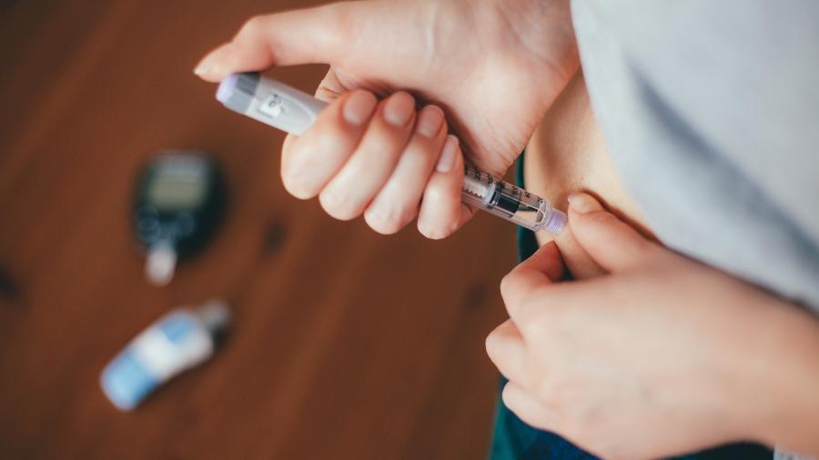Entre os principais nomes estão o Ozempic, Wegovy e Mounjaro, medicamentos que prometem auxiliar na perda de peso ao imitar hormônios que regulam a saciedade (Foto: Instagram)