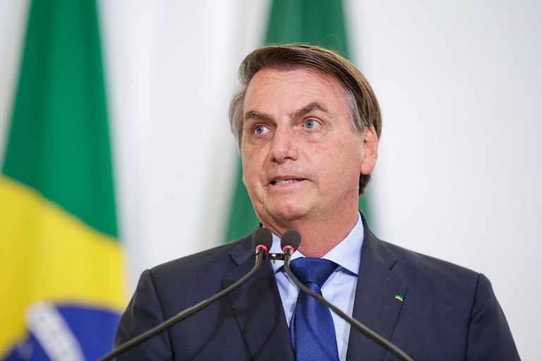 “Quem será o nome da direita? O ideal seria eu. Sem minha presença, as eleições de 2026 não serão democráticas. Quanto ao apoio, só falarei algo no último minuto, quando não houver mais chances [de concorrer]”, disse Bolsonaro (Foto: X)