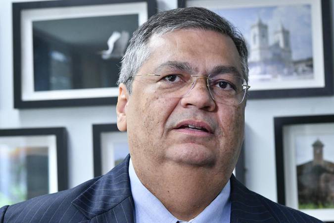 O ministro do Supremo Tribunal Federal (STF), Flávio Dino, determinou que o governo federal e os estados localizados na Amazônia e no Pantanal apresentem, em até 15 dias, atualizações sobre as investigações e medidas relacionadas aos incêndios criminosos que marcaram 2024 (Foto: X)
