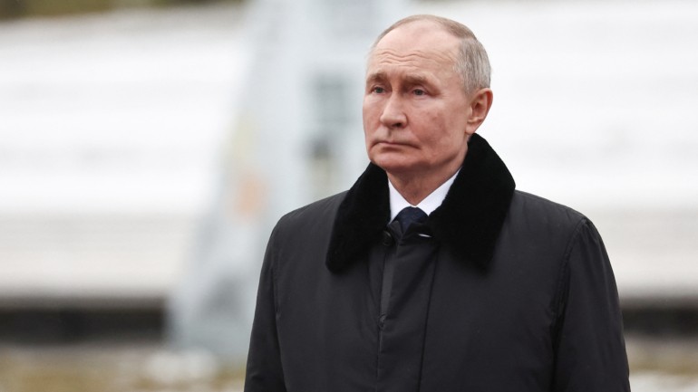 O presidente Luiz Inácio Lula da Silva e o presidente da Rússia, Vladimir Putin, mantiveram uma conversa telefônica nesta segunda-feira (27), com foco em questões globais e na busca por soluções pacíficas para o conflito entre Rússia e Ucrânia, que persiste desde 2022 (Foto: X)