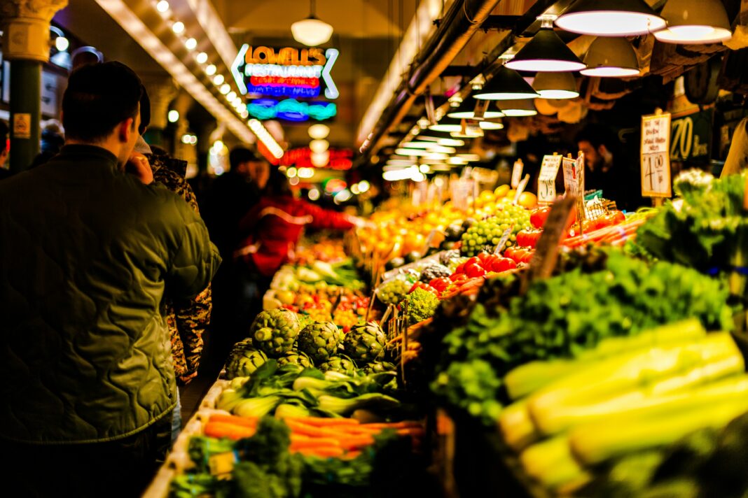 O governo federal tem buscado formas de amenizar os impactos da alta nos preços dos alimentos, segundo o ex-ministro José Eduardo Cardozo (Foto: Unsplash)