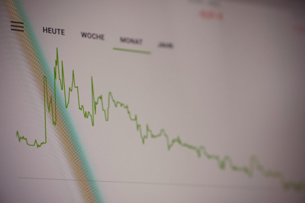 O impacto das novas tarifas comerciais impostas pelo ex-presidente dos Estados Unidos, Donald Trump, pode ser mais severo para países como o México do que para o Brasil (Foto: Unsplash)