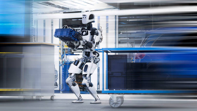 Com o avanço de medidas protecionistas e a escalada das tarifas comerciais em diferentes mercados, empresas vêm intensificando o uso da automação para manter a competitividade e reduzir gastos operacionais (Foto: X)