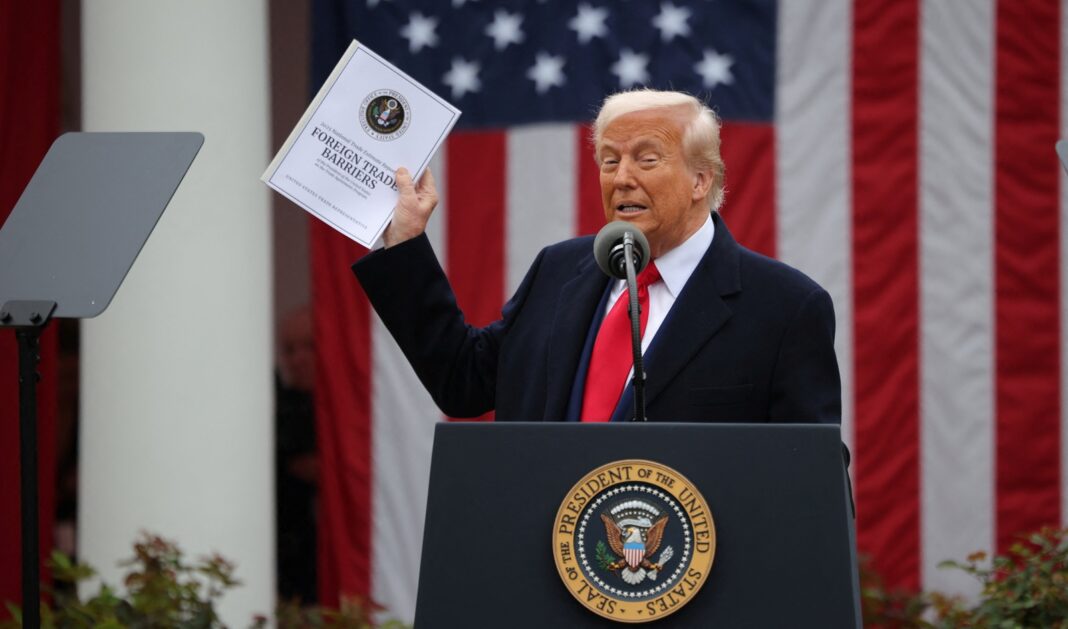 As tarifas de exportação anunciadas pelos Estados Unidos sob a liderança de Donald Trump provocaram reações imediatas em diversos países, com promessas de retaliação e críticas à medida (Foto: X)