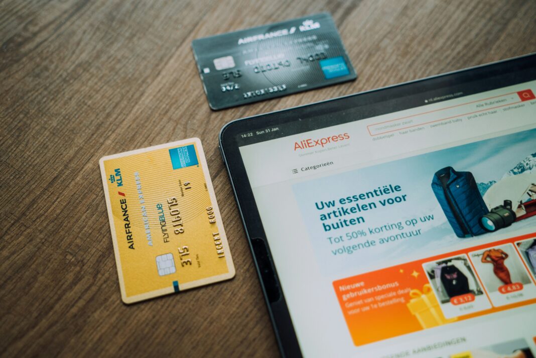 A partir desta terça-feira (1º), consumidores que compram produtos importados sentirão o impacto de um novo reajuste tributário (Foto: Unsplash)