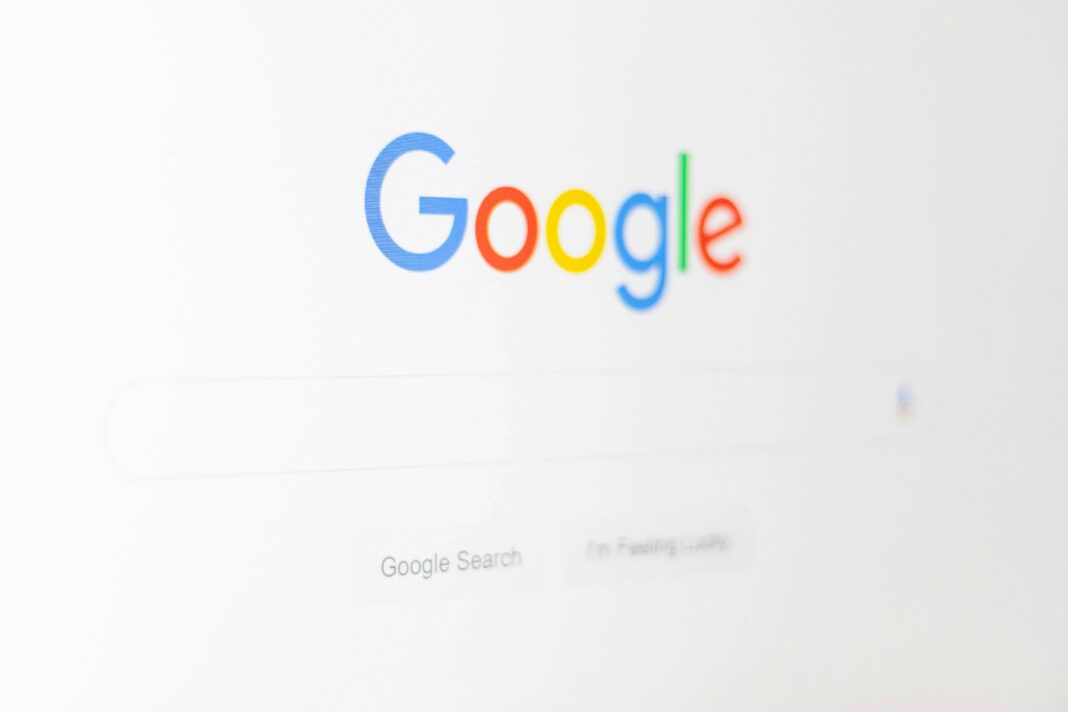 A alteração será feita de forma progressiva e silenciosa, sem causar impacto direto na experiência de navegação (Foto: Unsplash)