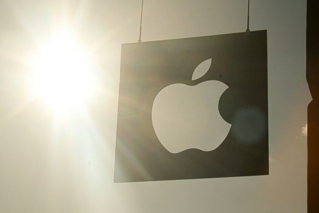A atuação da Apple no mercado brasileiro de pagamentos digitais está na mira das autoridades (Foto: Unsplash)