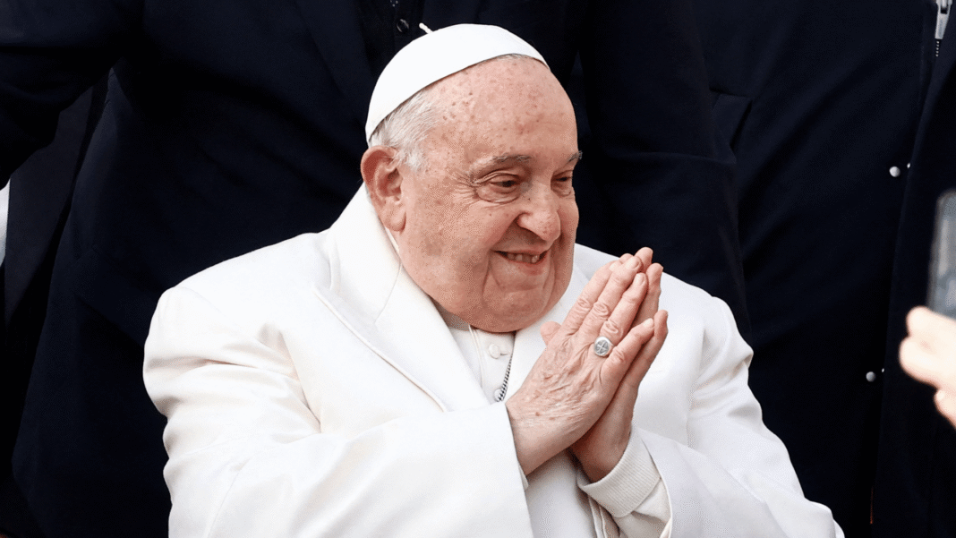 O papa Francisco faleceu de forma serena, após um Acidente Vascular Cerebral (AVC) ocorrido de forma inesperada (Foto: X)