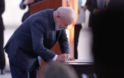 A partir de agora, pacientes com lábio leporino ou fenda palatina terão direito a tratamento integral e gratuito pelo Sistema Único de Saúde (SUS) (Foto:X)