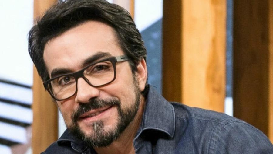 O Padre Fábio de Melo desabafou nesta terça-feira (20) sobre a repercussão negativa de um episódio ocorrido em uma cafeteria de Joinville (SC), que terminou com a demissão de um funcionário e uma onda de críticas nas redes sociais (Foto: X)