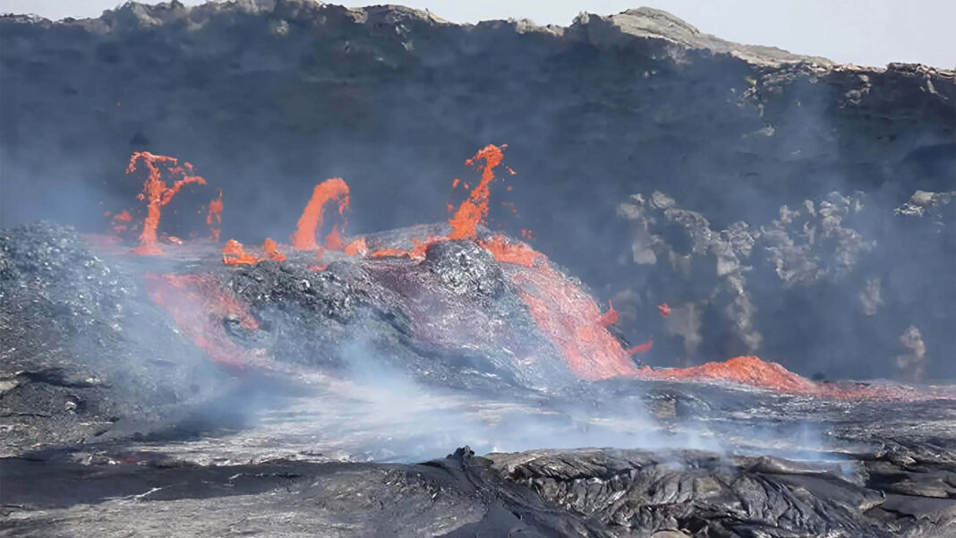 Pesquisadores britânicos fizeram uma descoberta surpreendente sob o solo da Etiópia: pulsos rítmicos vindos do manto da Terra, que foram comparados a “batimentos cardíacos” do planeta (Foto: X)