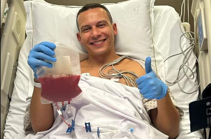 Raphael Athayde de Souza, 38 anos, se tornou um exemplo de solidariedade e altruísmo ao realizar a doação de medula óssea três vezes, algo raríssimo, e que pode salvar a vida de pessoas em situações de risco extremo (Foto: X)