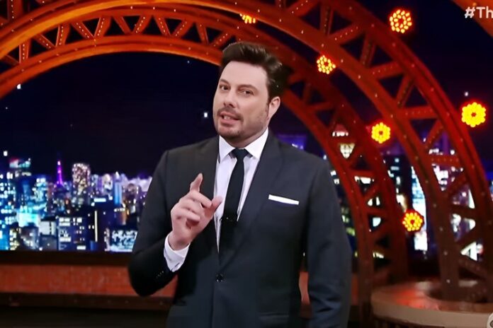 Durante o The Noite exibido nesta terça-feira (8/7), Danilo Gentili fez um desabafo que tomou boa parte do programa (Foto: X)