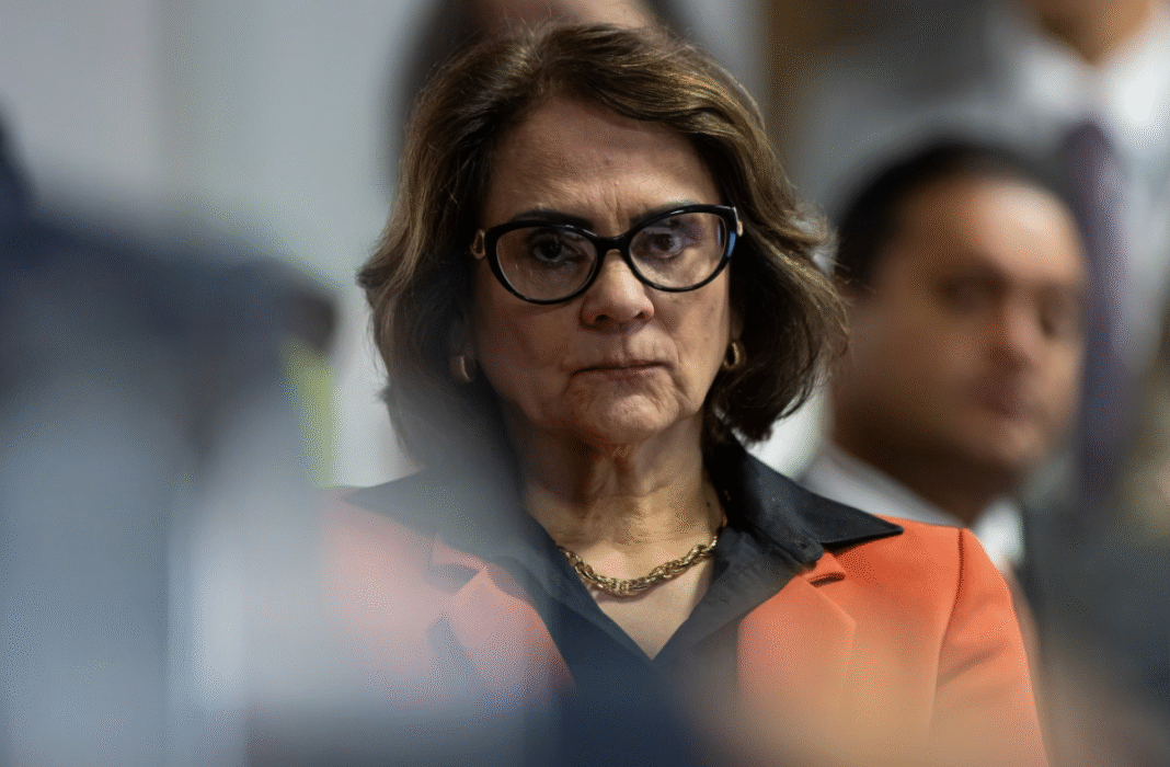 A senadora Damares Alves (Republicanos-DF) ironizou nesta quarta-feira (6/8) a indicação de Alexandre de Moraes ao Supremo Tribunal Federal (STF), feita em 2017 pelo então presidente Michel Temer (Foto:X)
