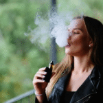 O mesmo padrão aparece nos sintomas de ansiedade: 38% para fumantes de cigarro, 40,5% para usuários de vape, 42,5% para quem usa ambos e 26,4% entre os que não fumam (Foto: X)