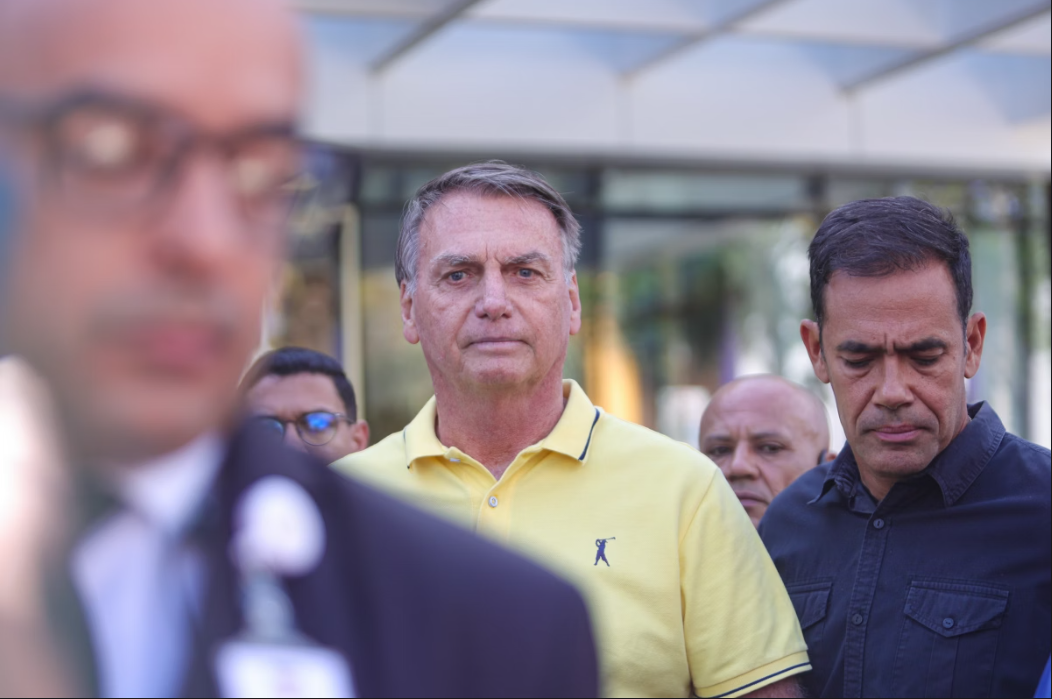 A Polícia Federal identificou que o ex-presidente Jair Bolsonaro (PL) movimentou R$ 30,5 milhões em suas contas bancárias entre março de 2023 e fevereiro de 2024 (Foto: X)