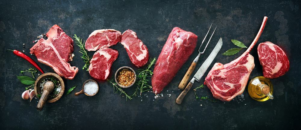 Um estudo da Universidade Médica da Capital da China trouxe novas evidências de que o excesso de carne vermelha pode intensificar quadros de inflamação intestinal (Foto: X)
