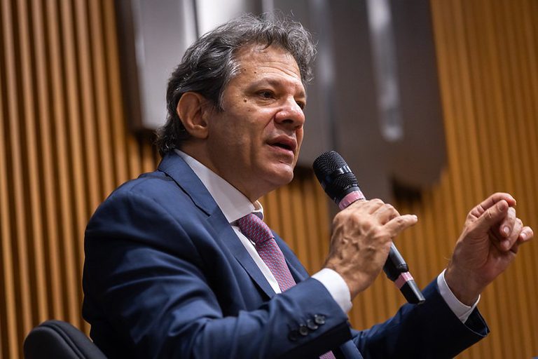 O ministro da Fazenda, Fernando Haddad, anunciou nesta quinta-feira (25/9) a criação de uma delegacia da Receita Federal dedicada exclusivamente ao enfrentamento do crime organizado (Foto: X)