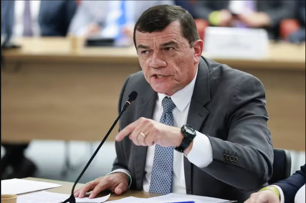 O julgamento do ex-presidente Jair Bolsonaro (PL) e de mais sete acusados de participação em uma suposta trama golpista começou nesta terça-feira (2/9) no Supremo Tribunal Federal (STF) (Foto: X)