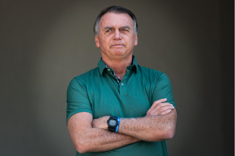 A Primeira Turma do Supremo Tribunal Federal (STF) condenou nesta quinta-feira (11/9) o ex-presidente Jair Bolsonaro (PL) a 27 anos e 3 meses de prisão, além de multa, por participação em uma trama golpista para tentar se manter no poder após as eleições de 2022 (Foto: X)