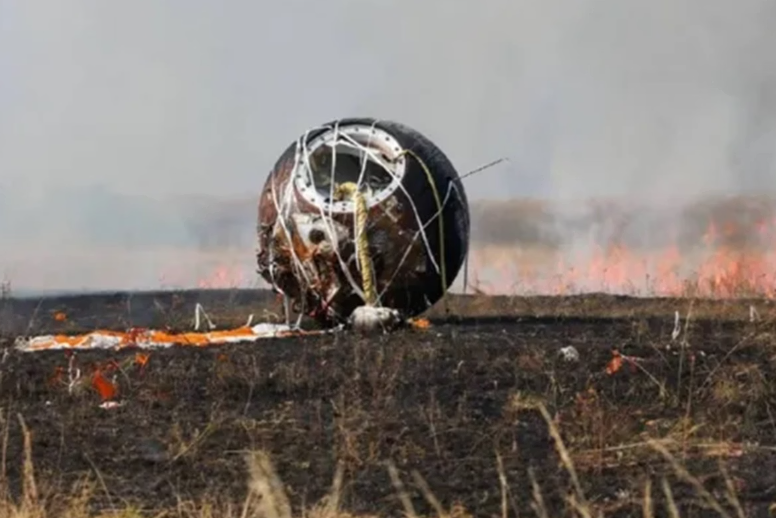O satélite Bion-M nº 2, desenvolvido pela agência espacial russa Roscosmos, voltou à Terra na última sexta-feira (19/9) depois de quase um mês em órbita (Foto: X)
