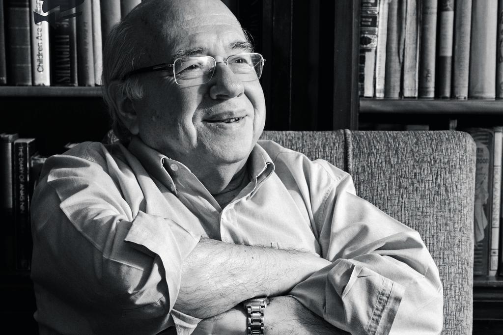 O escritor Luis Fernando Verissimo, um dos nomes mais populares e lidos do país, morreu neste sábado (30), em Porto Alegre, aos 88 anos (Foto: X)