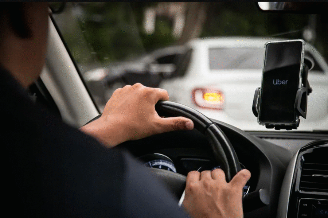 O Supremo Tribunal Federal (STF) começou nesta quarta-feira (1º/10) a discutir se motoristas de aplicativos de transporte têm vínculo de emprego com as plataformas digitais (Foto: X)