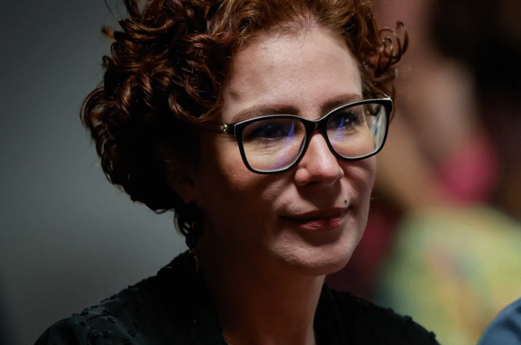 A licença parlamentar concedida à deputada Carla Zambelli (PL-SP) terminou nesta quinta-feira (2/10) (Foto: X)