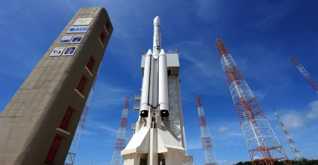 O Brasil se aproxima de um marco histórico na área espacial. Até novembro, o Centro Espacial de Alcântara, no Maranhão, será palco do primeiro lançamento de um foguete comercial desenvolvido em parceria com a Coreia do Sul (Foto: X)