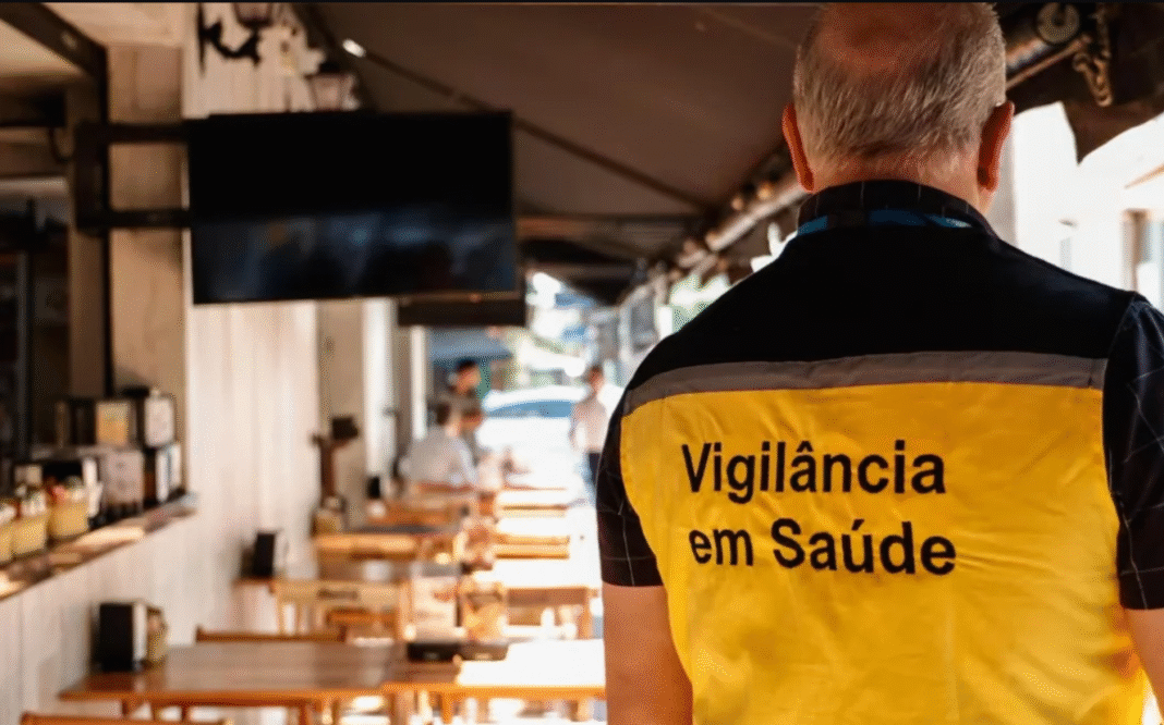A Polícia Federal investiga se o crime organizado está por trás da crise do metanol que já deixou dezenas de pessoas intoxicadas em diversos estados do país (Foto: X)