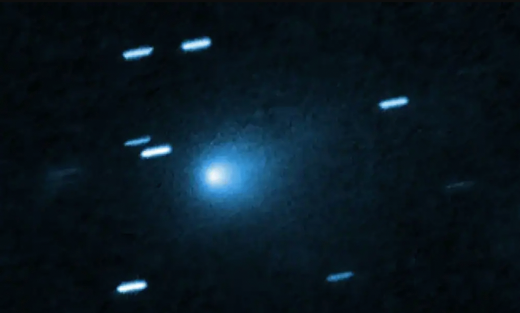 A Nasa anunciou a ativação de seu protocolo de defesa planetária após registrar atividades fora do padrão no cometa 3I/Atlas, um corpo celeste de origem interestelar que tem intrigado a comunidade científica desde sua descoberta (Foto; X)
