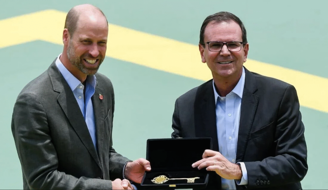O príncipe William, herdeiro do trono britânico e representante do rei Charles III na COP-30, iniciou sua visita oficial ao Brasil nesta segunda-feira (3/11) pelo Rio de Janeiro (Foto: X)
