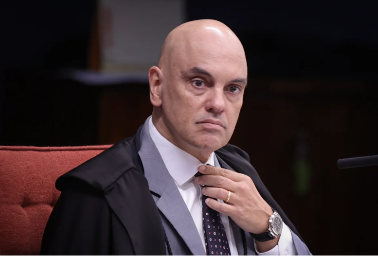 O ministro Alexandre de Moraes, do Supremo Tribunal Federal (STF), determinou que a Polícia Federal abra um inquérito para investigar a estrutura financeira do crime organizado no Rio de Janeiro (Foto: X)