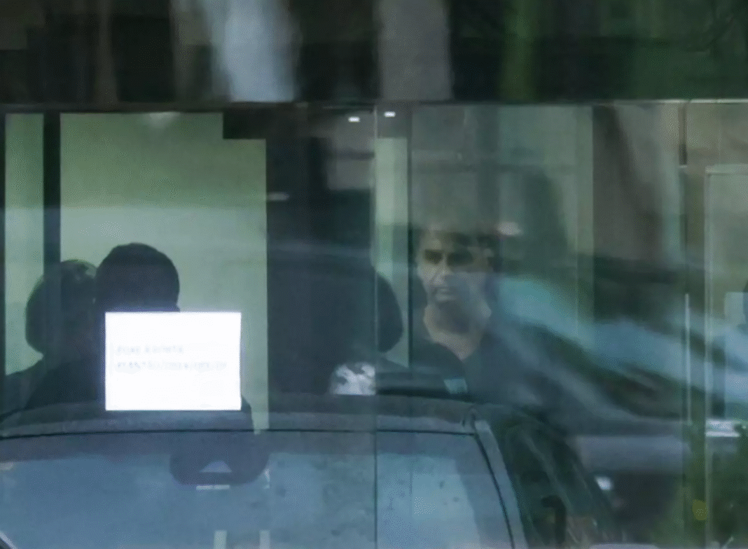 Pessoas próximas afirmam que Bolsonaro tem recusado as refeições servidas pela PF (Foto: X)