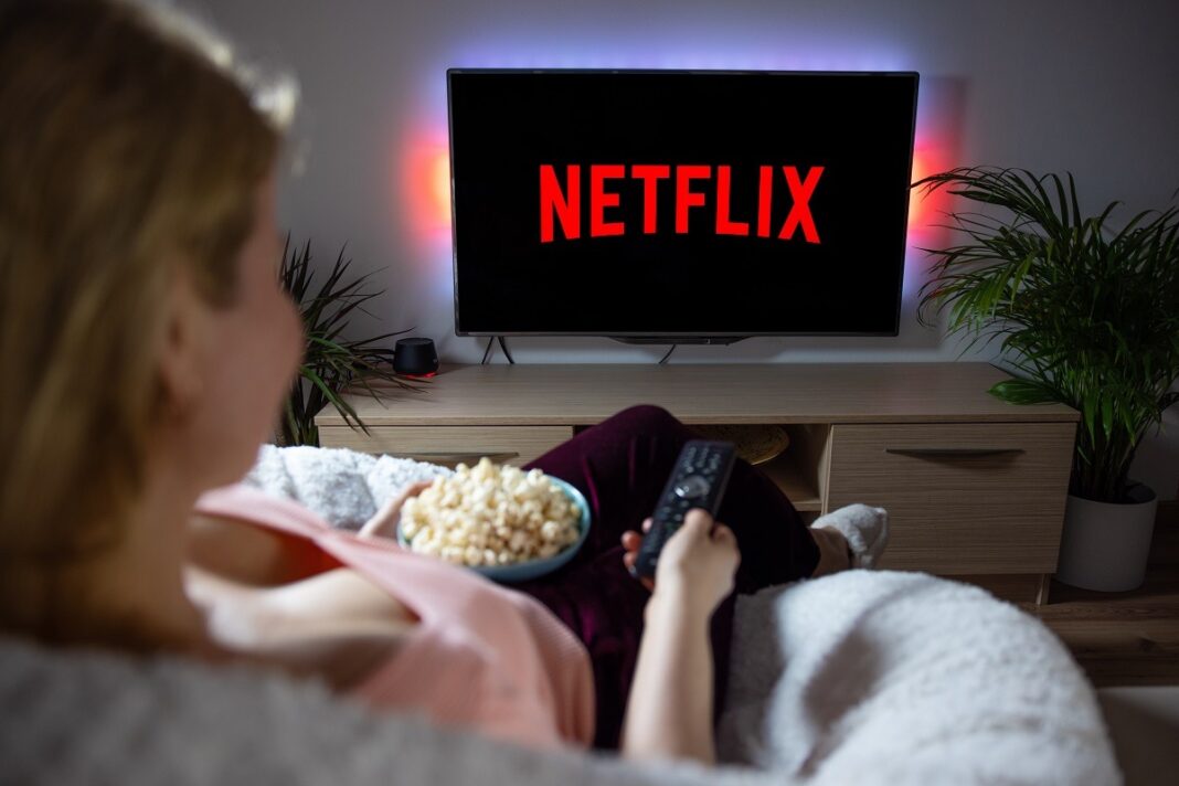 A Câmara dos Deputados aprovou nesta terça-feira (4/11) o projeto de lei que regulamenta e cria regras de contribuição para os serviços de streaming no Brasil (Foto: X)