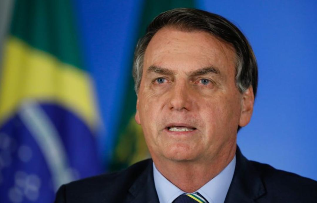 O deputado federal Gustavo Gayer afirmou nesta segunda-feira (12) que parlamentares aliados do ex-presidente Jair Bolsonaro reuniram 145 assinaturas na Câmara dos Deputados em apoio a um pedido de prisão domiciliar de caráter humanitário (Foto: X)