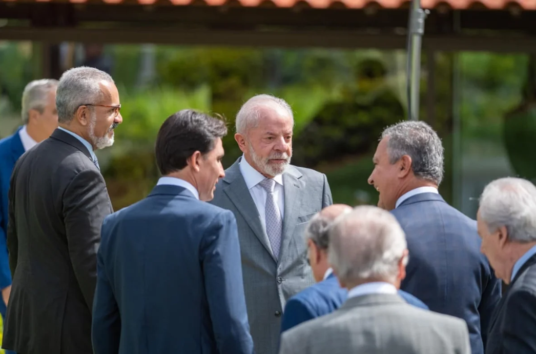 O governo federal acumulou R$ 7 bilhões em despesas com viagens a serviço entre 2023 e 2025, período que corresponde aos três primeiros anos do terceiro mandato do presidente Luiz Inácio Lula da Silva (PT) (Foto: X)