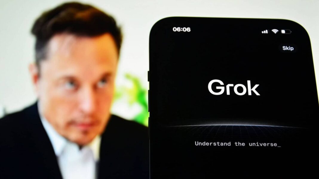 A escritora e estrategista política Ashley St. Clair, que ficou conhecida por dizer ser mãe de um dos filhos de Elon Musk, afirmou ter virado alvo de imagens falsas sexualizadas geradas a partir de fotos reais com o uso do Grok, ferramenta de IA vinculada ao X (Foto: X)