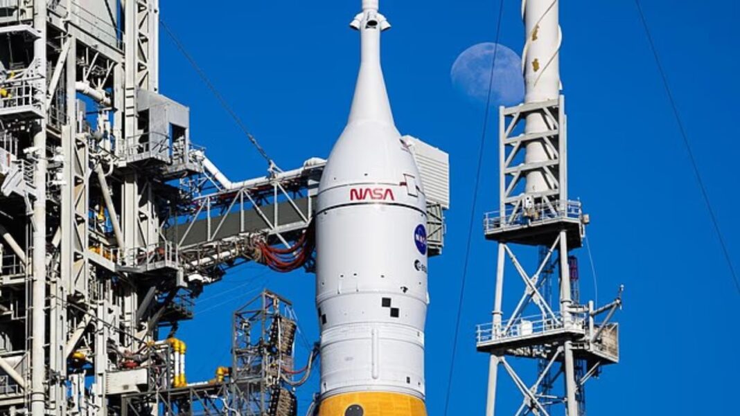 A missão Artemis II, da NASA, sofreu novo adiamento após a identificação de uma falha no sistema de hélio do foguete Space Launch System (Foto: X)