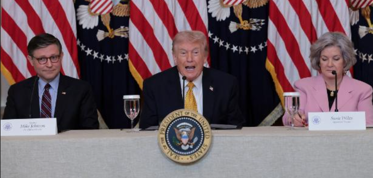 O presidente dos Estados Unidos, Donald Trump, voltou a endurecer o discurso contra Cuba ao afirmar que poderá ter a “grande honra” de assumir o controle do país (Foto: X)