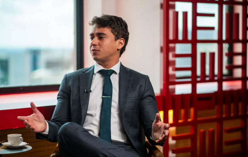 A troca de declarações ocorreu nas redes sociais e elevou o tom do debate em torno da proposta (Foto: X)