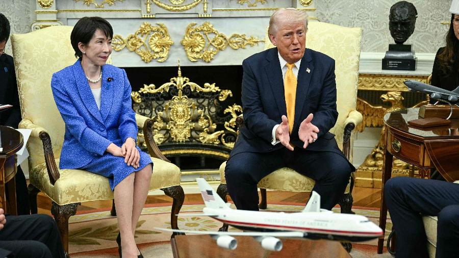 Uma declaração do presidente dos Estados Unidos, Donald Trump, durante encontro oficial com a primeira-ministra japonesa Sanae Takaichi, provocou desconforto e repercussão internacional (Foto: X)