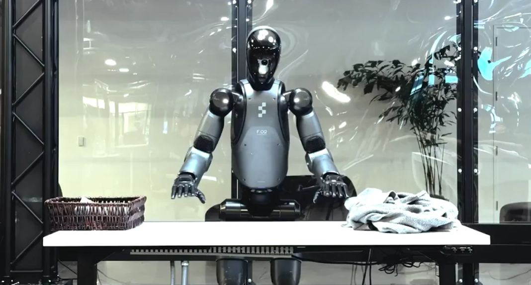 Plataformas como a DoorDash já investem na coleta desse tipo de conteúdo, recrutando pessoas para gravar rotinas como lavar louça ou organizar objetos (Foto: X)