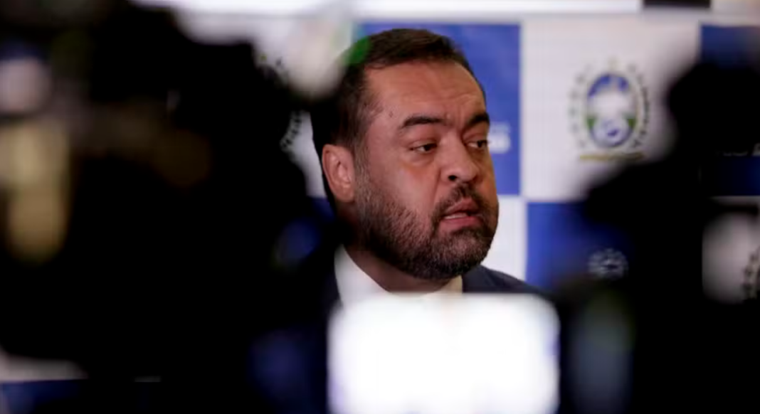 O Tribunal Superior Eleitoral tornou público o acórdão que consolidou a condenação do ex-governador do Rio de Janeiro Cláudio Castro, declarado inelegível por oito anos em razão de irregularidades identificadas durante o processo eleitoral de 2022 (Foto: X)