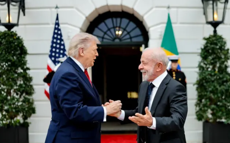 Segundo Durigan, Trump demonstrou curiosidade sobre a história política e pessoal de Lula e teria questionado detalhes relacionados à prisão do petista (Foto: X)