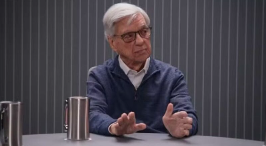 O físico e engenheiro elétrico Hal Puthoff afirmou que o governo dos Estados Unidos teria conhecimento de pelo menos quatro supostas espécies alienígenas (Foto: X)